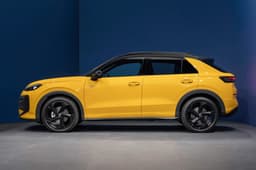 2025 Volkswagen T-Roc side profile 